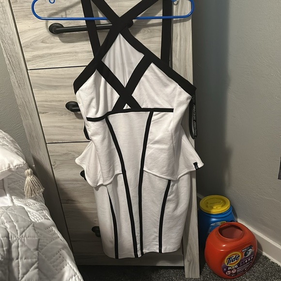 Star Wars med new tags bought at Macys spandex - Picture 2 of 4